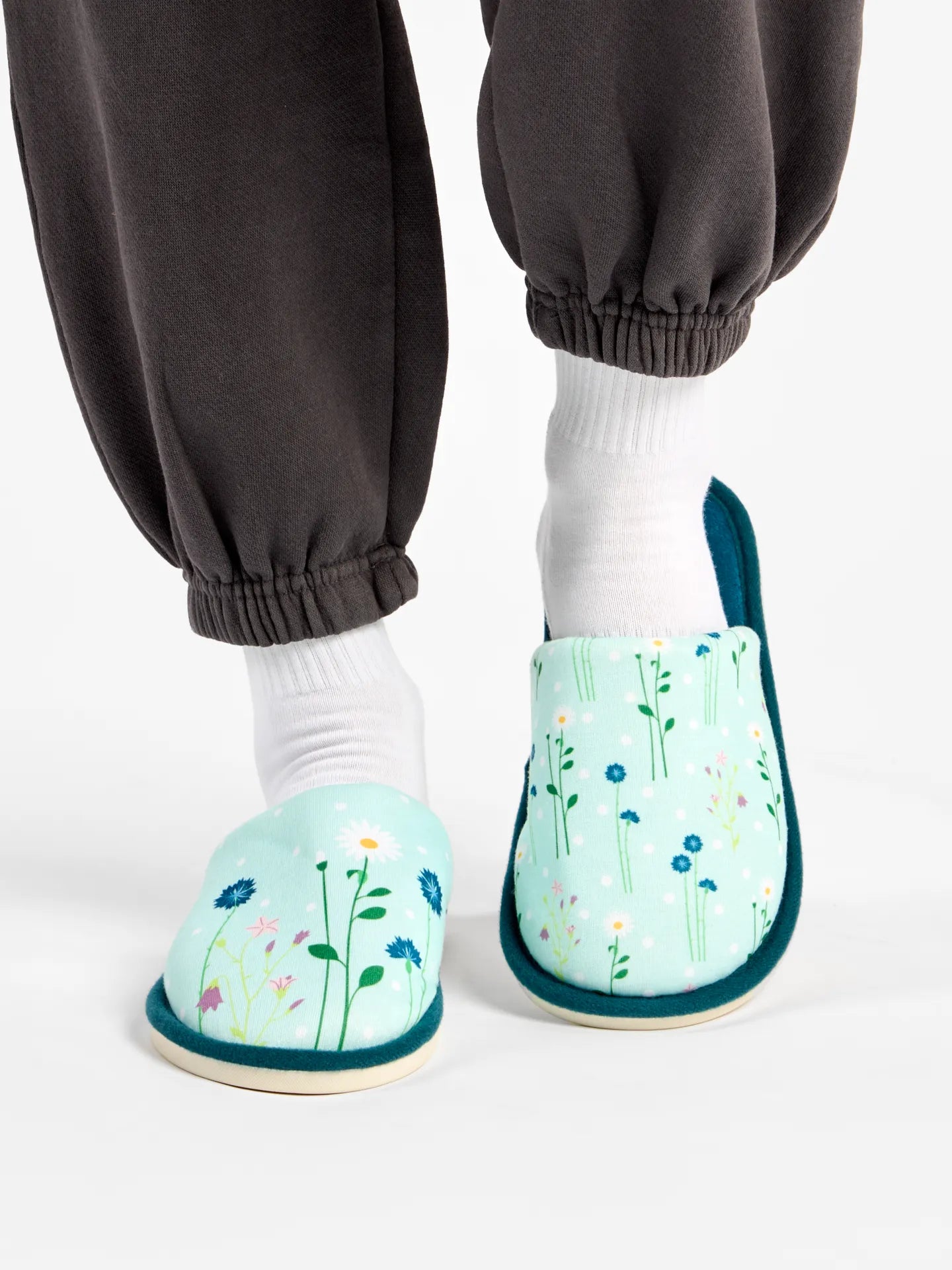 None-32/323c5f47195b696b7e4d8010e52328d023aafab8