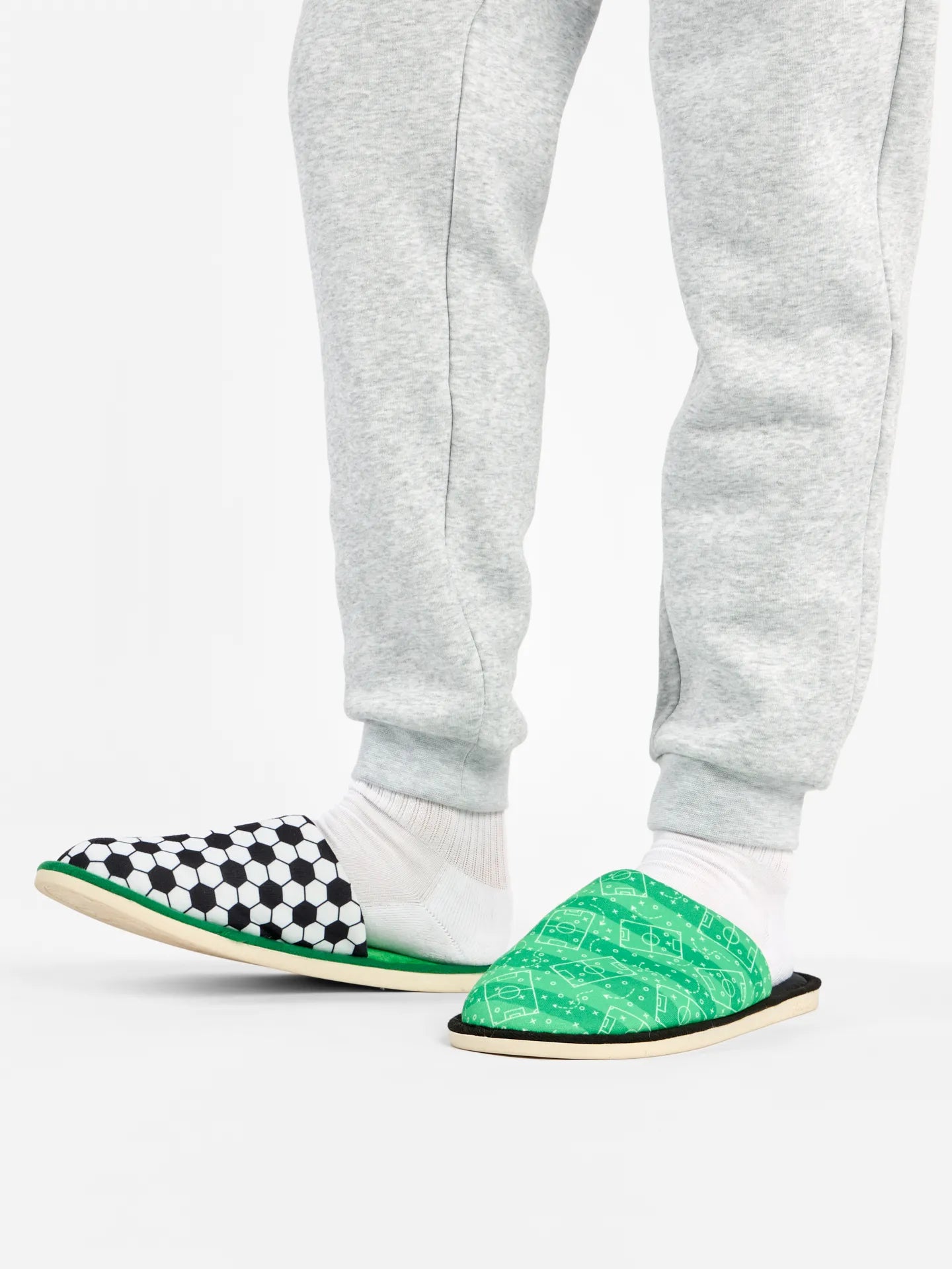 None-3f/3f23fc8a051faf88e50c89e395a3610d796eebb1