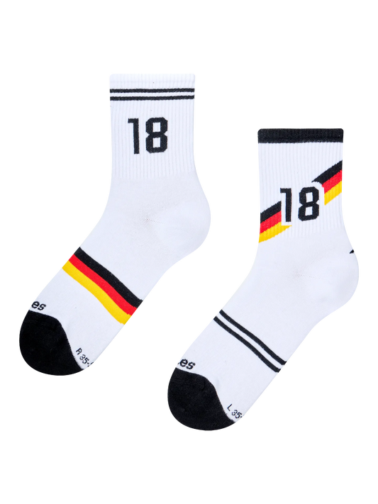ribbed-mid-calf-socks-german-football-legend-2-92/929cf392153523fa63c613c43b46407e34442322
