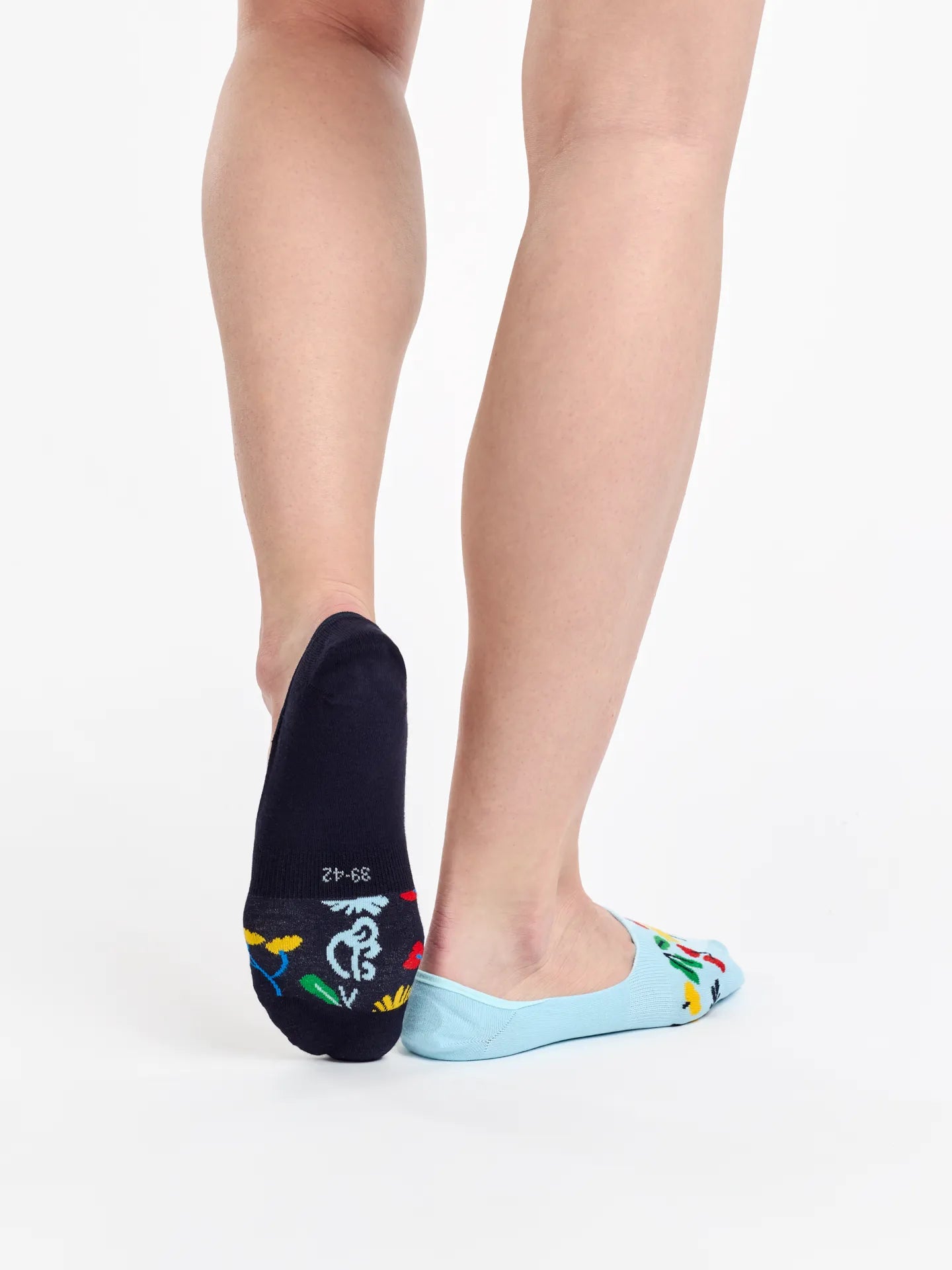 None-c9/c9a073e3bdab596e09fd20a72d726110b6ab77d3